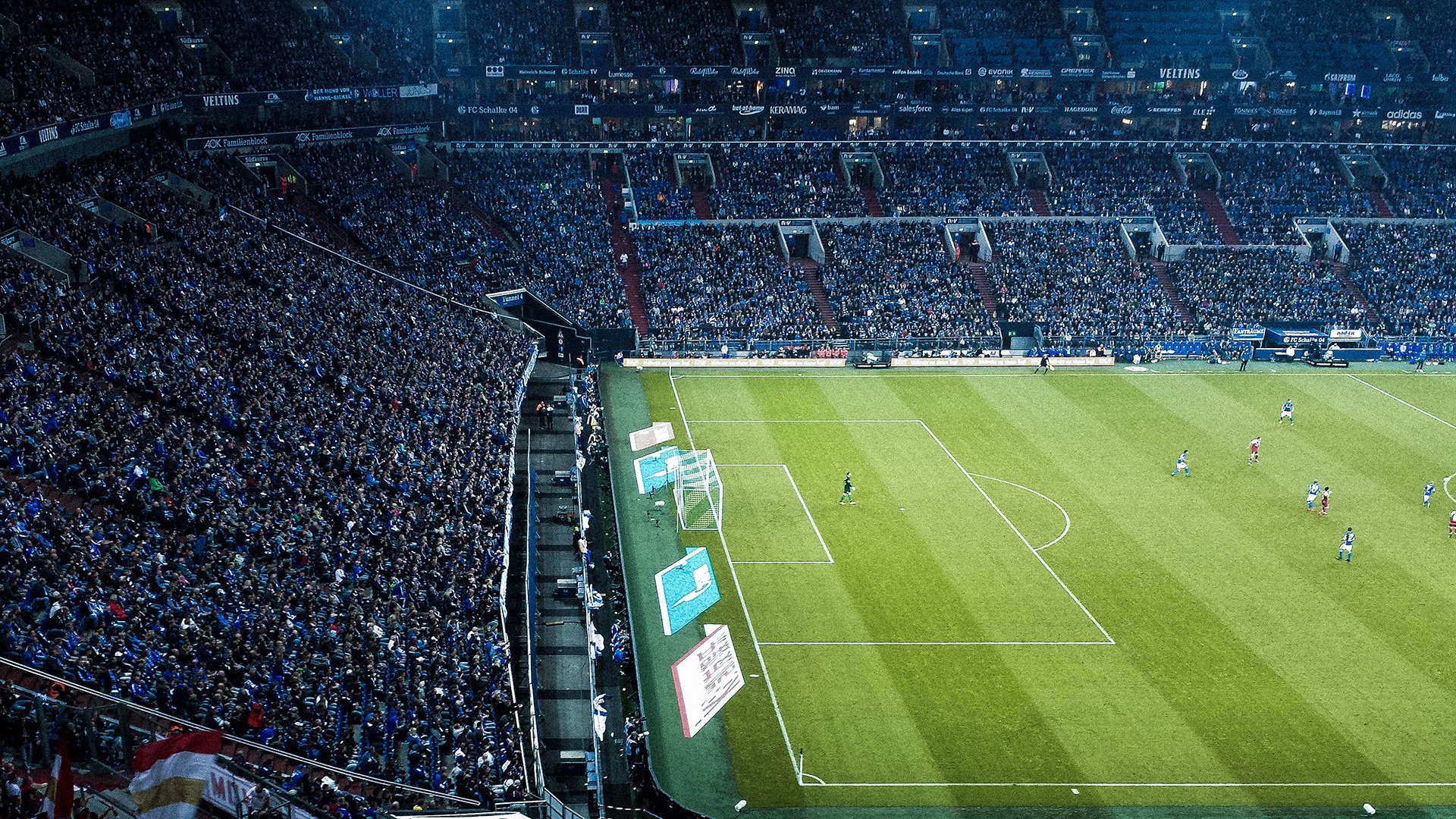 赛尔·阿尔斯塔：南非队防线的绝对核心，突破对方防守，阿尔纳赛尔